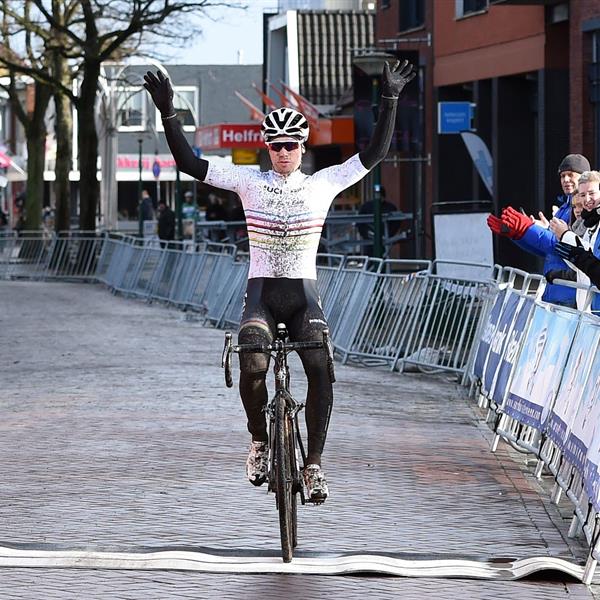 22e Internationale Centrumcross 2017 | Wielrennen Surhuisterveen