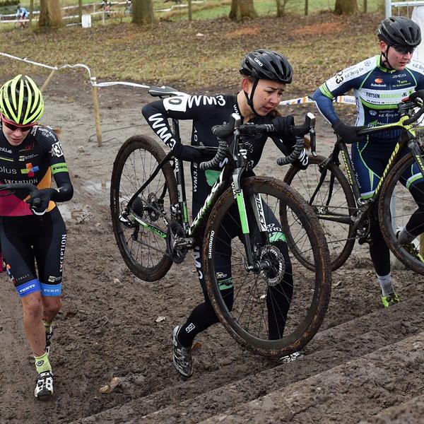 22e Internationale Centrumcross 2017 | Wielrennen Surhuisterveen