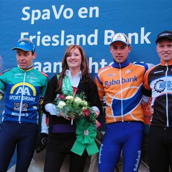 13e Centrumcross Surhuisterveen 2008 | Wielrennen Surhuisterveen