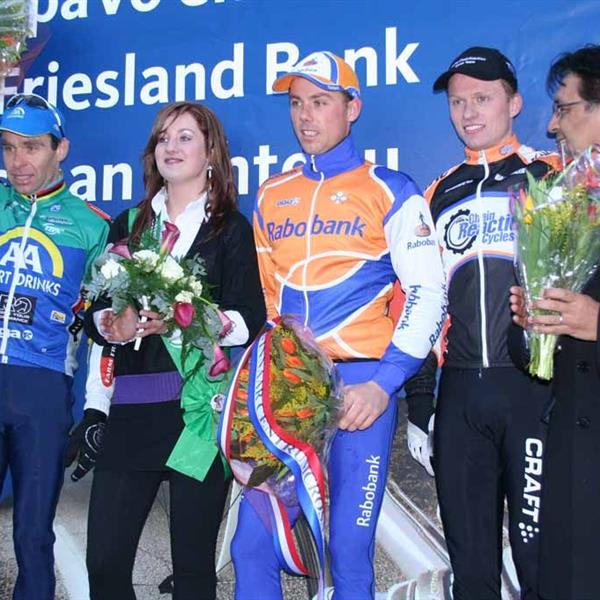 13e Centrumcross Surhuisterveen 2008 | Wielrennen Surhuisterveen