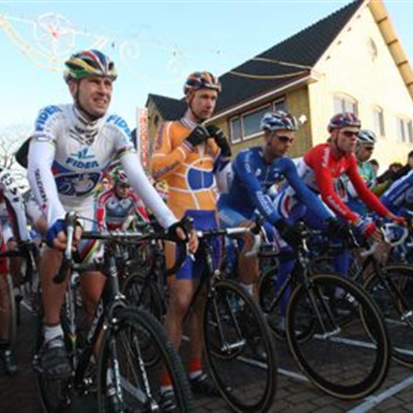 13e Centrumcross Surhuisterveen 2008 | Wielrennen Surhuisterveen