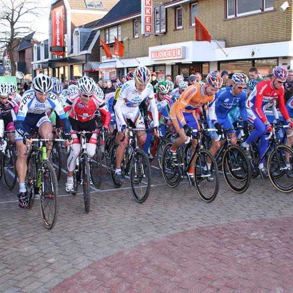 13e Centrumcross Surhuisterveen 2008 | Wielrennen Surhuisterveen