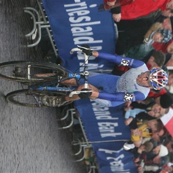 12e Centrumcross Surhuisterveen 2007 | Wielrennen Surhuisterveen