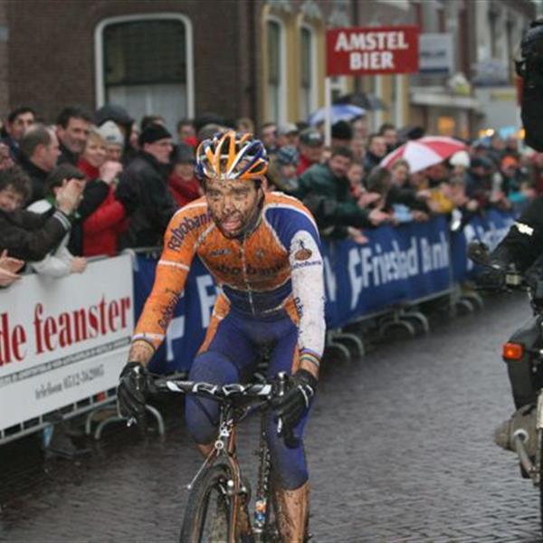 12e Centrumcross Surhuisterveen 2007 | Wielrennen Surhuisterveen