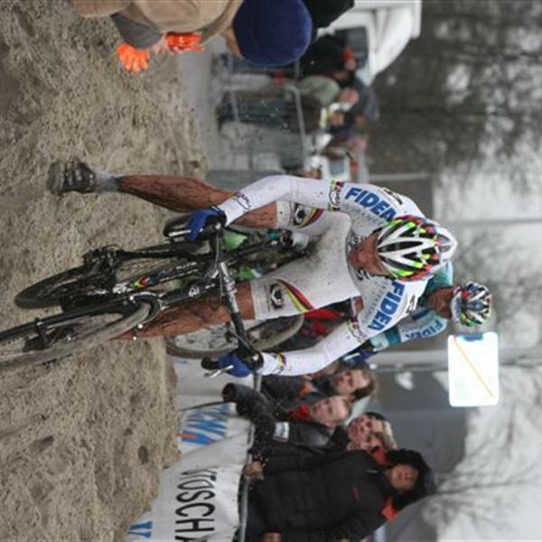 12e Centrumcross Surhuisterveen 2007 | Wielrennen Surhuisterveen