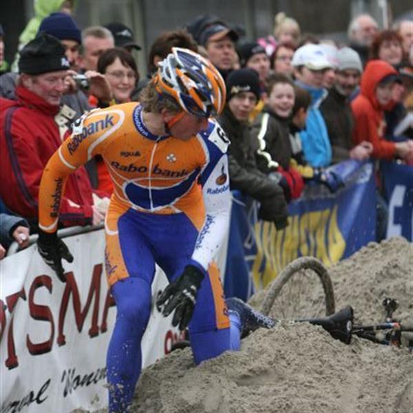 12e Centrumcross Surhuisterveen 2007 | Wielrennen Surhuisterveen