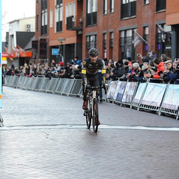22e Internationale Centrumcross Surhuisterveen 2017 | Wielrennen Surhuisterveen