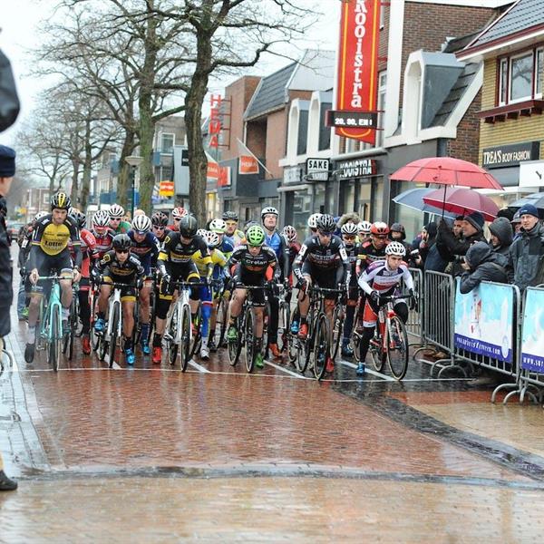 22e Internationale Centrumcross Surhuisterveen 2017 | Wielrennen Surhuisterveen