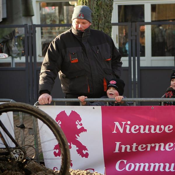 20e Centrumcross 2015 Amateurs & Masters | Wielrennen Surhuisterveen