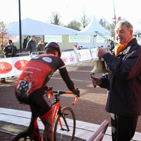 20e Centrumcross 2015 Amateurs & Masters | Wielrennen Surhuisterveen