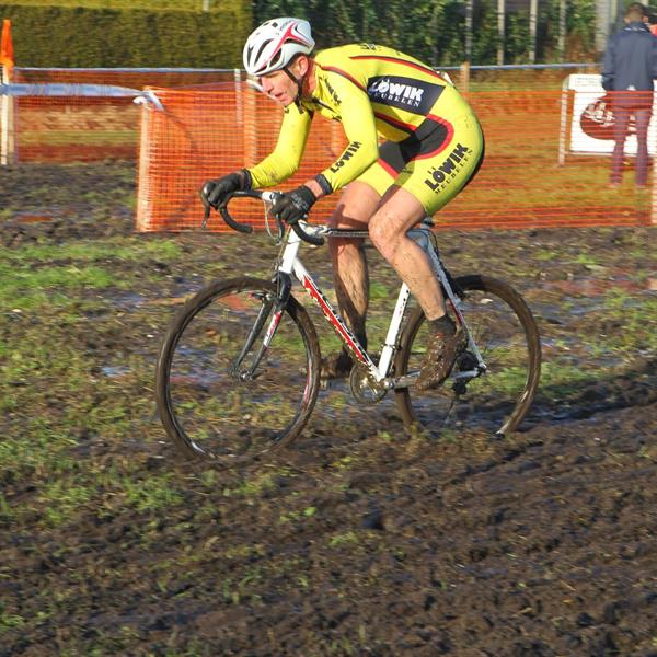 20e Centrumcross 2015 Amateurs & Masters | Wielrennen Surhuisterveen