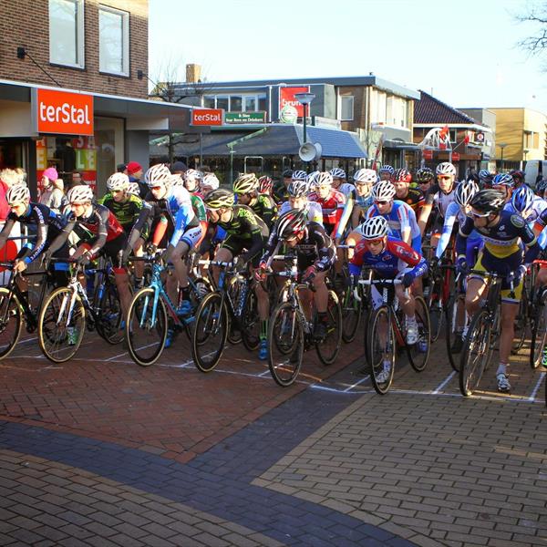 20e Centrumcross 2015 Amateurs & Masters | Wielrennen Surhuisterveen