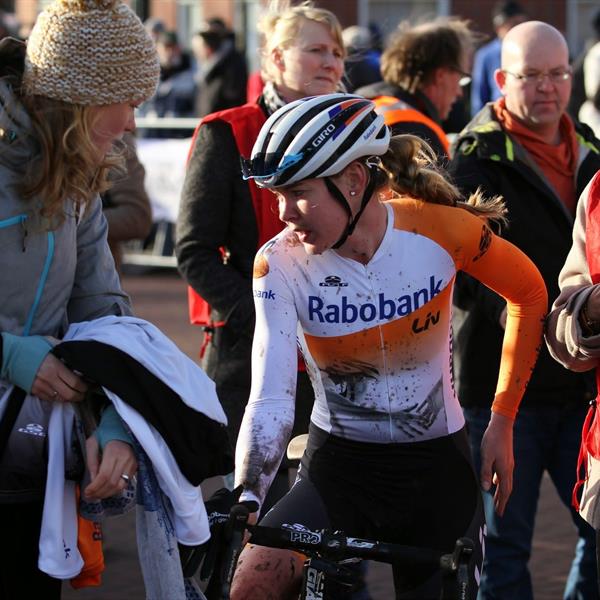 20e Centrumcross 2015 Dames | Wielrennen Surhuisterveen