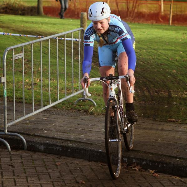 20e Centrumcross 2015 Dames | Wielrennen Surhuisterveen