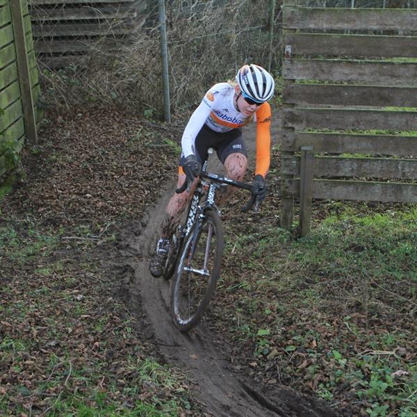 20e Centrumcross 2015 Dames | Wielrennen Surhuisterveen