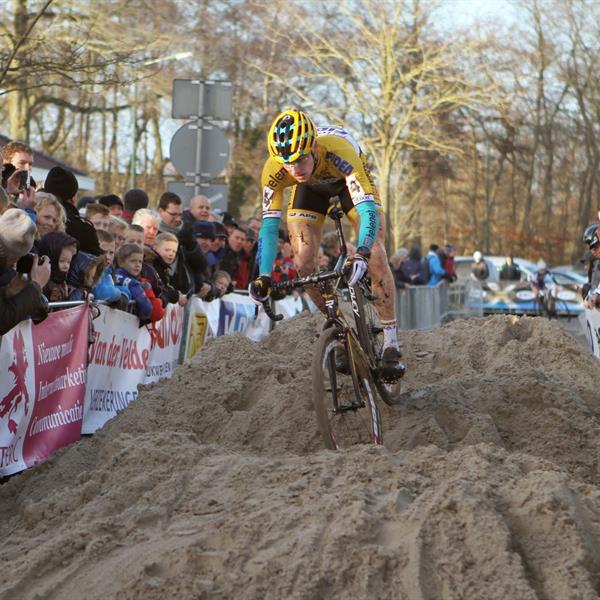 20e Internationale Centrumcross Surhuisterveen 2015 Elite & Beloften | Wielrennen Surhuisterveen