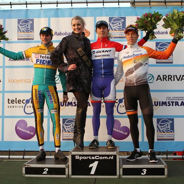 20e Internationale Centrumcross Surhuisterveen 2015 Elite & Beloften | Wielrennen Surhuisterveen