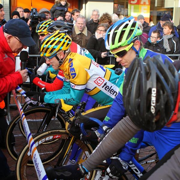 20e Internationale Centrumcross Surhuisterveen 2015 Elite & Beloften | Wielrennen Surhuisterveen