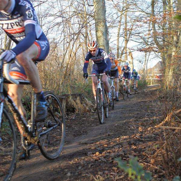 20e Internationale Centrumcross Surhuisterveen 2015 Elite & Beloften | Wielrennen Surhuisterveen