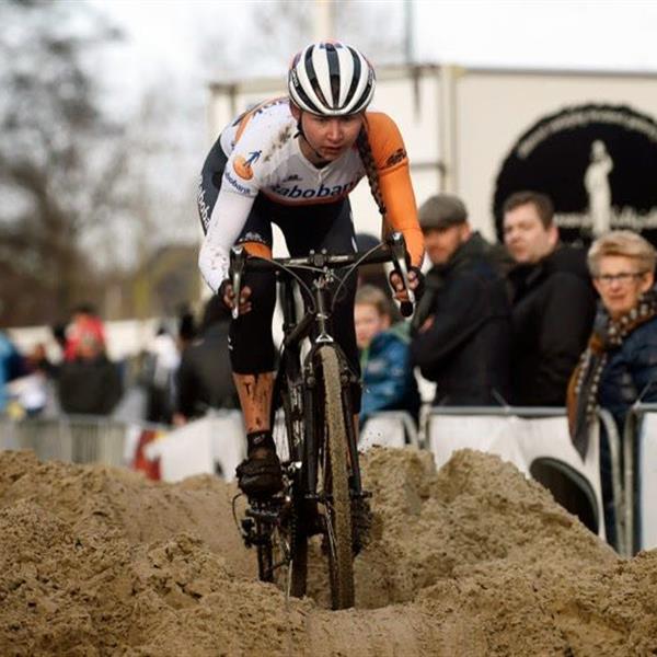 20e Internationale Centrumcross Surhuisterveen 2015 (4) | Wielrennen Surhuisterveen