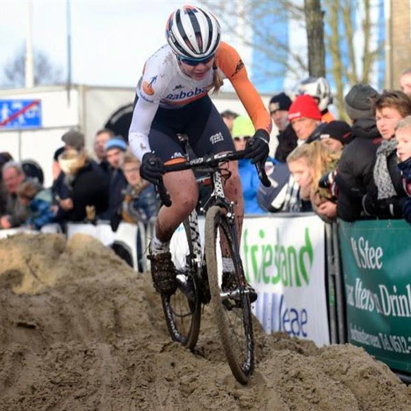 20e Internationale Centrumcross Surhuisterveen 2015 (4) | Wielrennen Surhuisterveen