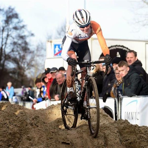 20e Internationale Centrumcross Surhuisterveen 2015 (4) | Wielrennen Surhuisterveen