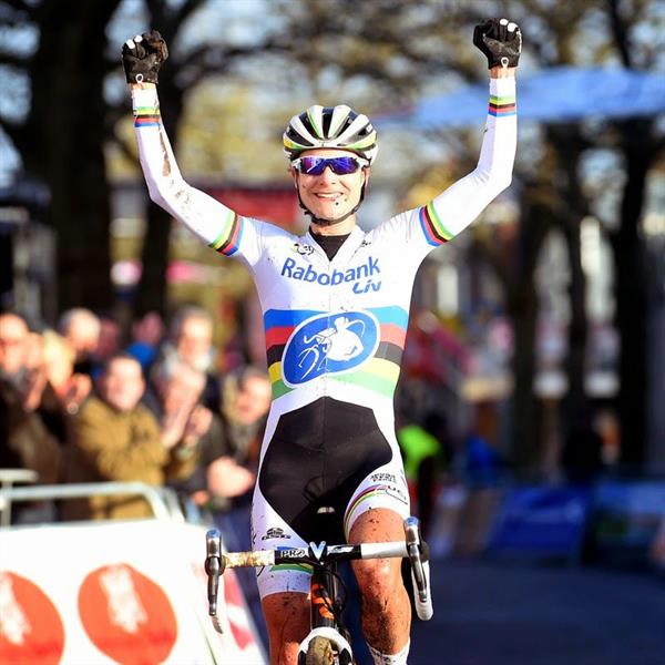 20e Internationale Centrumcross Surhuisterveen 2015 (4) | Wielrennen Surhuisterveen