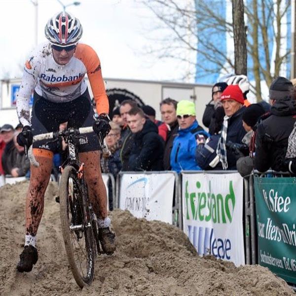 20e Internationale Centrumcross Surhuisterveen 2015 (4) | Wielrennen Surhuisterveen