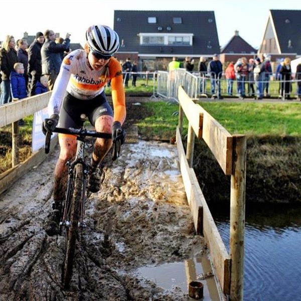 20e Internationale Centrumcross Surhuisterveen 2015 (4) | Wielrennen Surhuisterveen