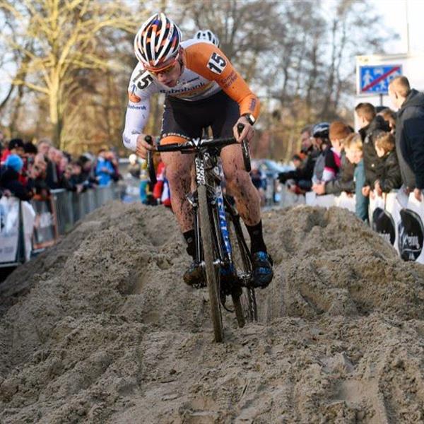 20e Internationale Centrumcross Surhuisterveen 2015 (4) | Wielrennen Surhuisterveen