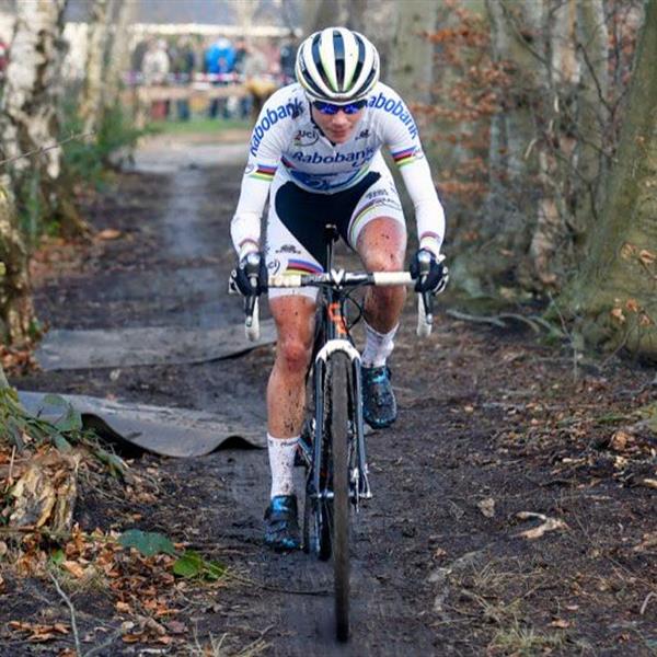 20e Internationale Centrumcross Surhuisterveen 2015 (4) | Wielrennen Surhuisterveen