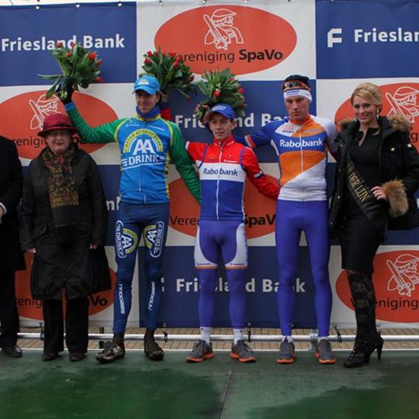 19e Centrumcross Surhuisterveen 2014 (1) | Wielrennen Surhuisterveen