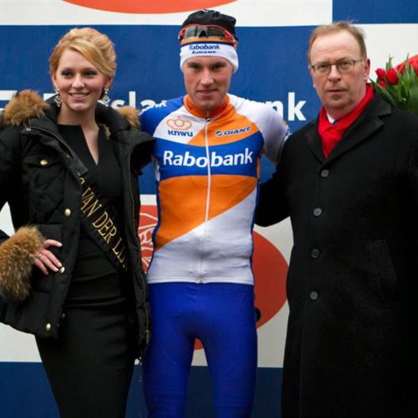 19e Centrumcross Surhuisterveen 2014 (1) | Wielrennen Surhuisterveen