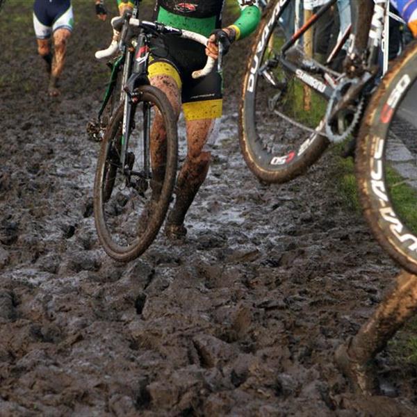 19e Centrumcross Surhuisterveen 2014 (1) | Wielrennen Surhuisterveen