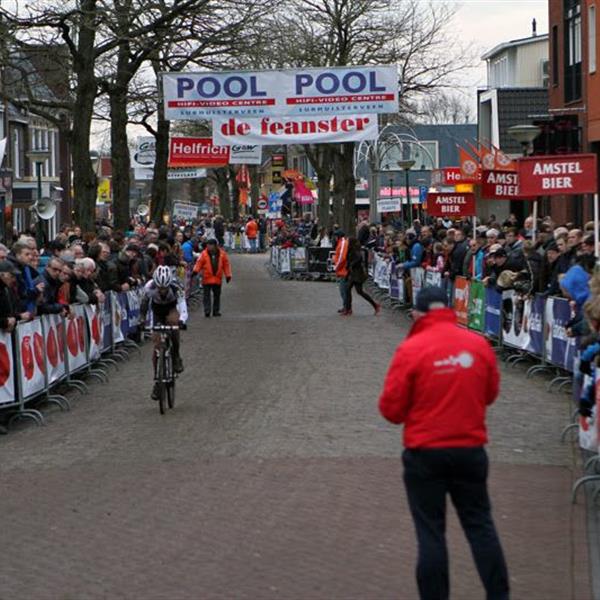 19e Centrumcross Surhuisterveen 2014 (1) | Wielrennen Surhuisterveen