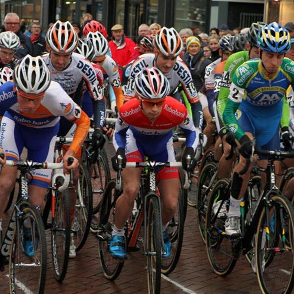 19e Centrumcross Surhuisterveen 2014 (1) | Wielrennen Surhuisterveen