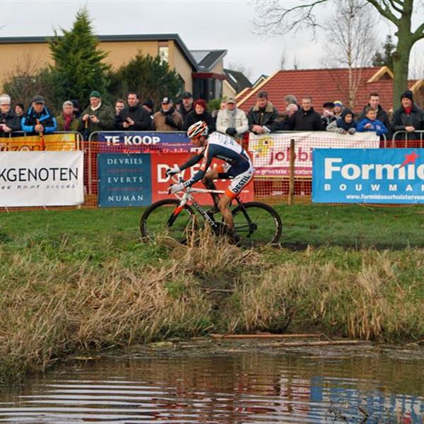 19e Centrumcross Surhuisterveen 2014 (1) | Wielrennen Surhuisterveen