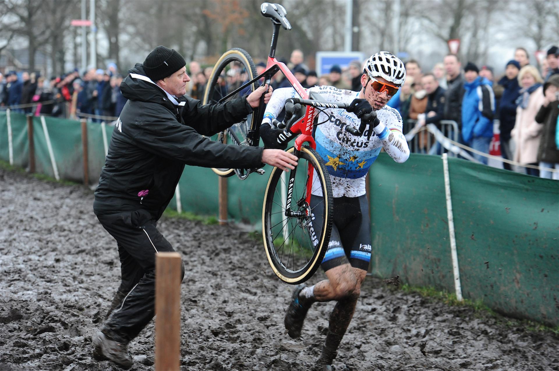 Eindstanden X20 Badkamers Trofee, Superprestige en Wereldbeker