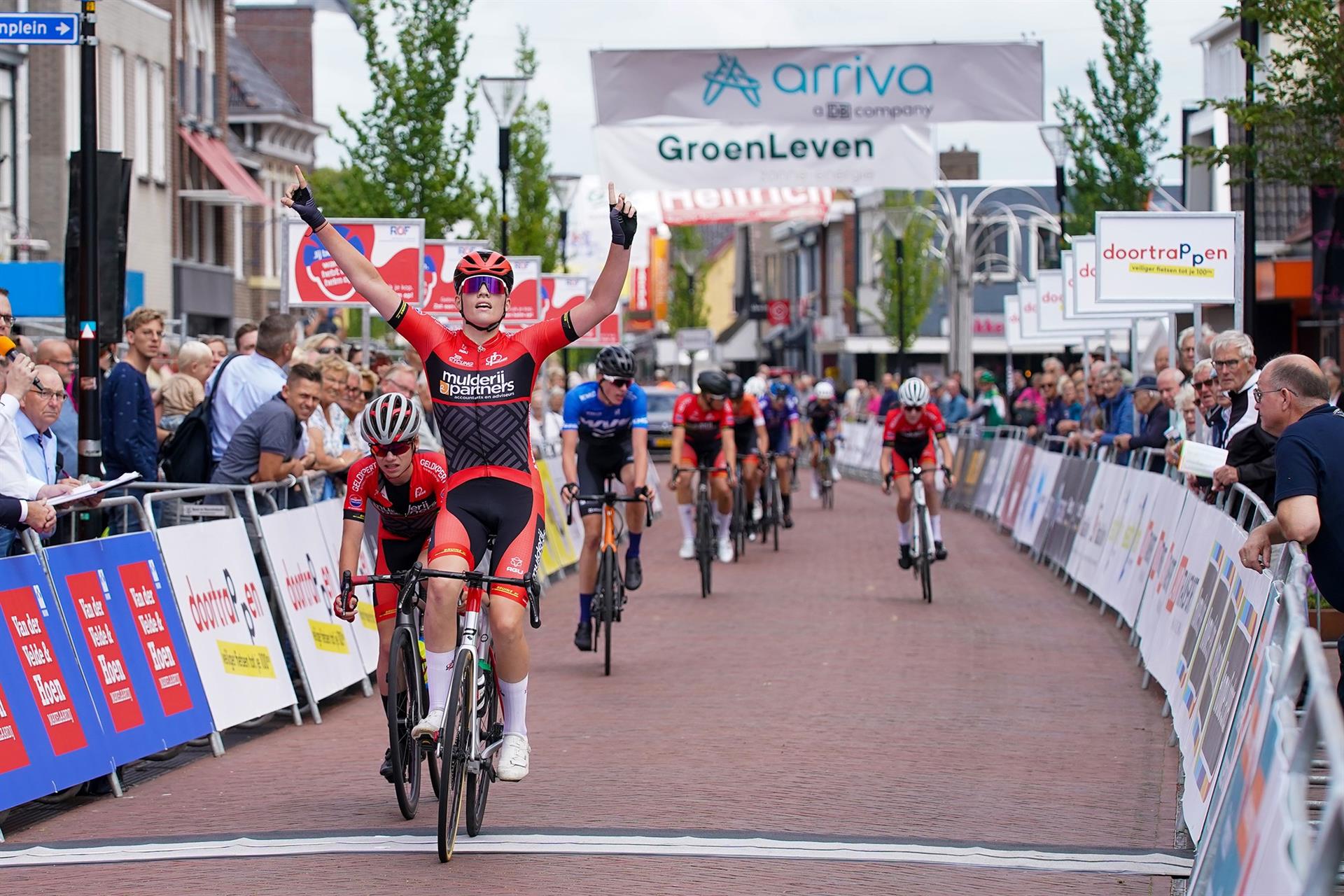 Thomas Huitema wint voor zijn Beppe