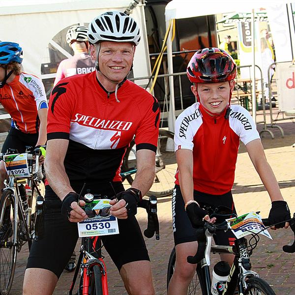 17e Pieter Weening Classic 2022 (foto's Fokke Ophuis en Youri Jager) | Wielrennen Surhuisterveen