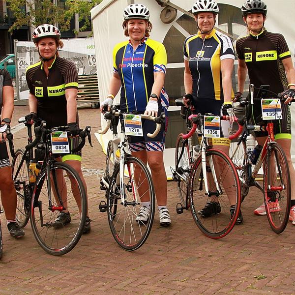 17e Pieter Weening Classic 2022 (foto's Fokke Ophuis en Youri Jager) | Wielrennen Surhuisterveen