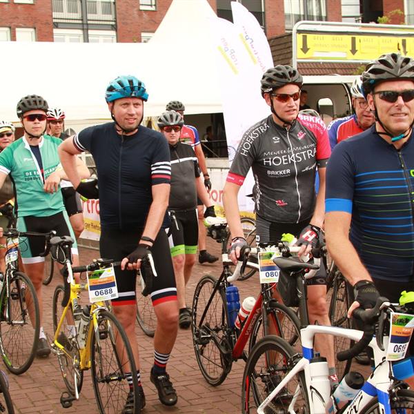 17e Pieter Weening Classic 2022 (foto's Fokke Ophuis en Youri Jager) | Wielrennen Surhuisterveen