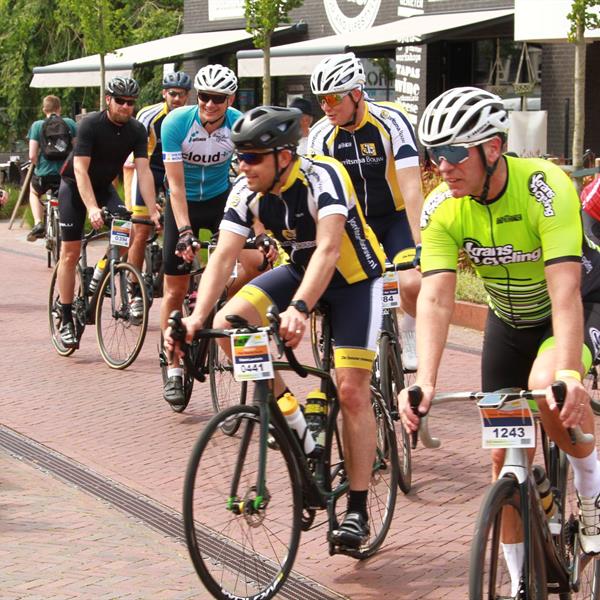 17e Pieter Weening Classic 2022 (foto's Fokke Ophuis en Youri Jager) | Wielrennen Surhuisterveen