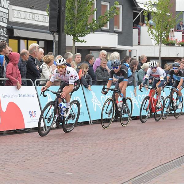 40e Profronde (Foto's Martin de Jong, www.fotopersburomartindejong.nl) | Wielrennen Surhuisterveen