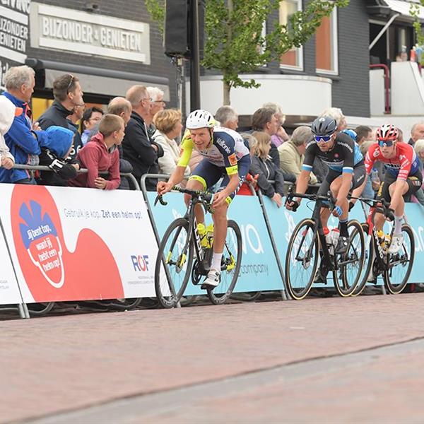 40e Profronde (Foto's Martin de Jong, www.fotopersburomartindejong.nl) | Wielrennen Surhuisterveen