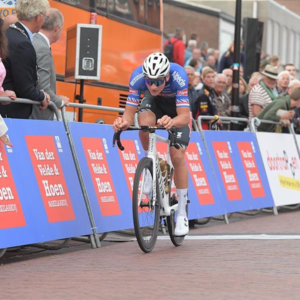 40e Profronde (Foto's Martin de Jong, www.fotopersburomartindejong.nl) | Wielrennen Surhuisterveen