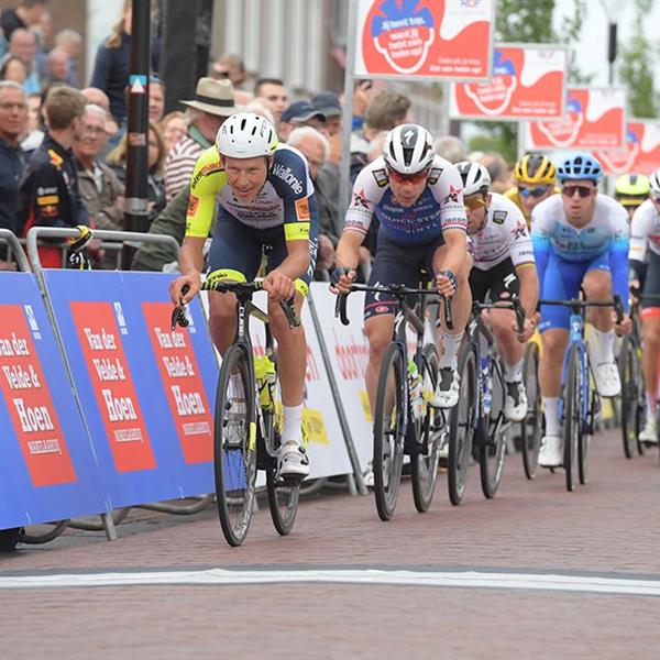 40e Profronde (Foto's Martin de Jong, www.fotopersburomartindejong.nl) | Wielrennen Surhuisterveen