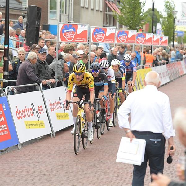 40e Profronde (Foto's Martin de Jong, www.fotopersburomartindejong.nl) | Wielrennen Surhuisterveen