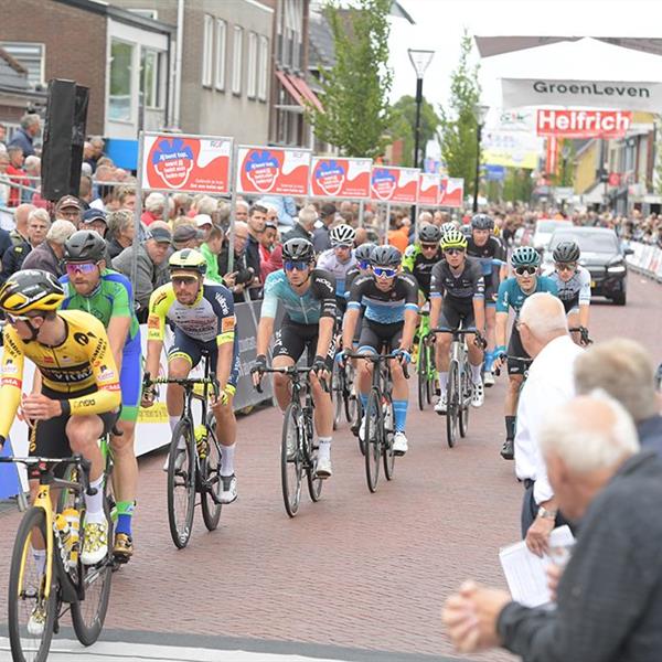 40e Profronde (Foto's Martin de Jong, www.fotopersburomartindejong.nl) | Wielrennen Surhuisterveen