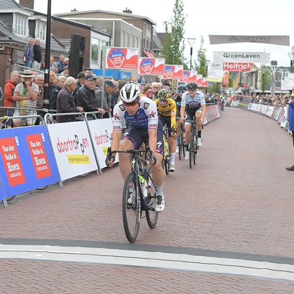40e Profronde (Foto's Martin de Jong, www.fotopersburomartindejong.nl) | Wielrennen Surhuisterveen